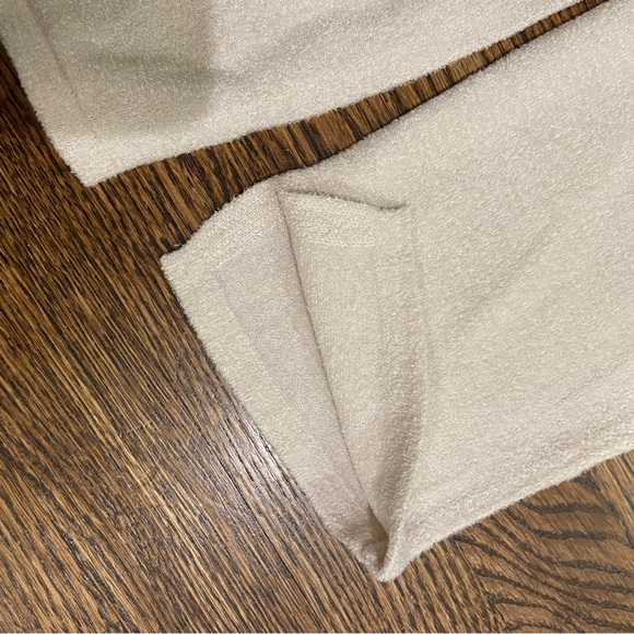 BAREFOOT DREAMS NWT! Cozychic Ultra Lite Tie Front Top Sweater Sand Dune 1X HTF! - Picture 10 of 13